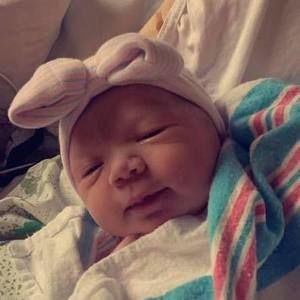 Meet your Posher, Frona